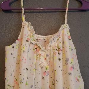 ADORABLE (!!!!) OLD NAVY XL floral TANK